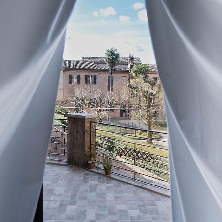 Terrazza Sull'Infinito Bed & Breakfast เรกานาติ ภายนอก รูปภาพ